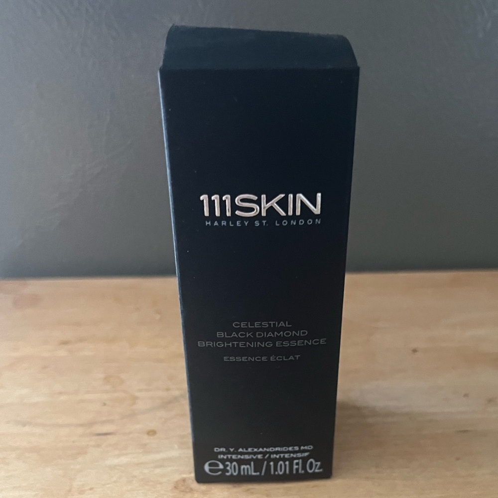 111Skin Celestial Black Diamond Brightening Essence